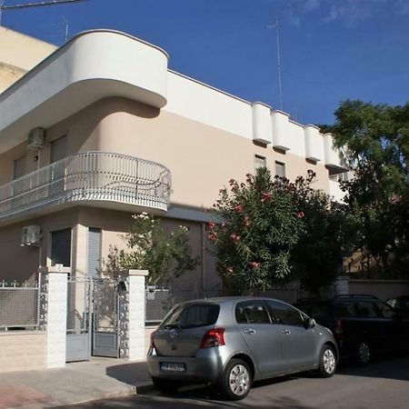 B&B La Bougainvillea Андрия Экстерьер фото